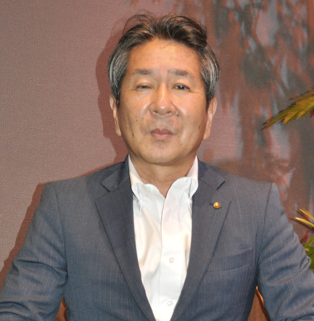 三好 昭夫